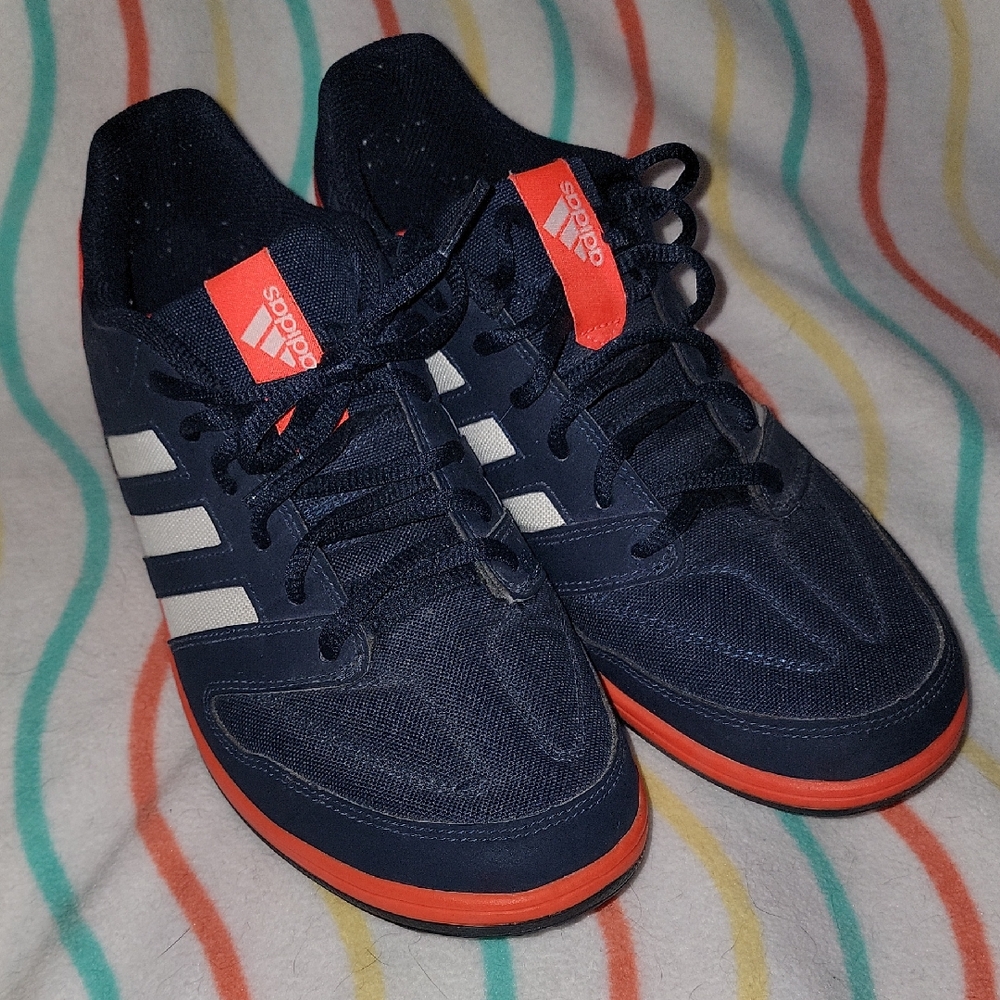 Size 9.5 Adidas USA World Cup Shoes